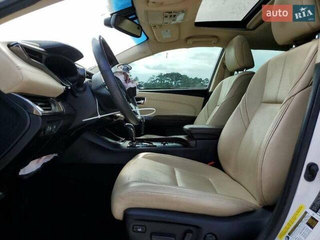 Белый Тойота Авалон, объемом двигателя 2.5 л и пробегом 48 тыс. км за 3000 $, фото 6 на Automoto.ua