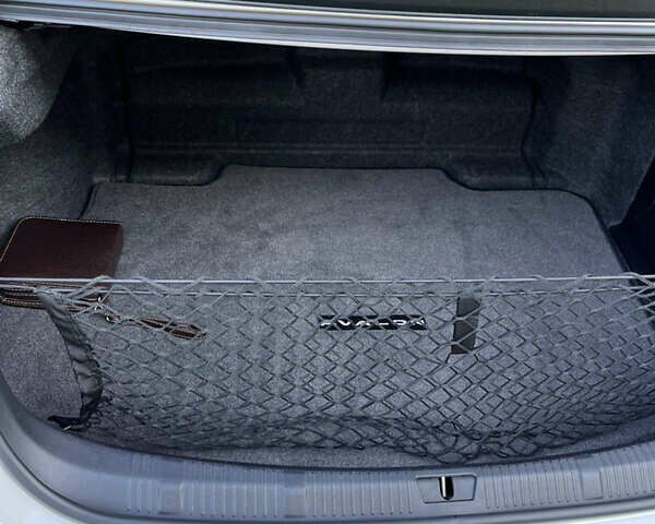 Белый Тойота Авалон, объемом двигателя 2.49 л и пробегом 102 тыс. км за 20500 $, фото 12 на Automoto.ua