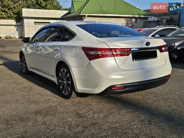 Белый Тойота Авалон, объемом двигателя 2.49 л и пробегом 72 тыс. км за 23500 $, фото 9 на Automoto.ua