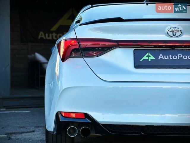Белый Тойота Авалон, объемом двигателя 3.46 л и пробегом 93 тыс. км за 29400 $, фото 14 на Automoto.ua