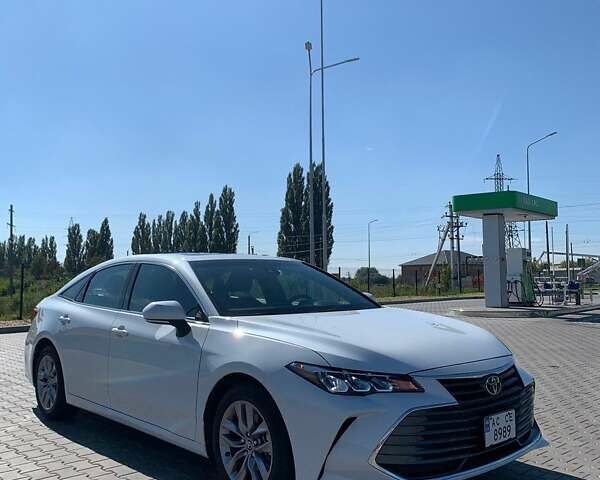Белый Тойота Авалон, объемом двигателя 3.46 л и пробегом 82 тыс. км за 30700 $, фото 1 на Automoto.ua