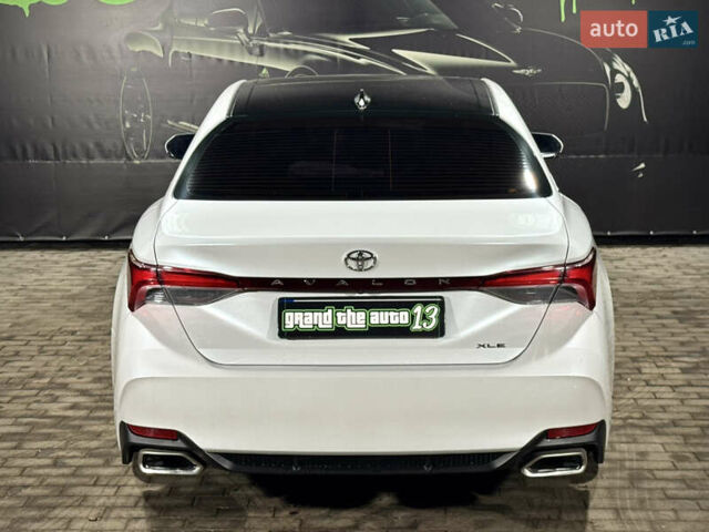 Белый Тойота Авалон, объемом двигателя 3.46 л и пробегом 154 тыс. км за 27999 $, фото 12 на Automoto.ua