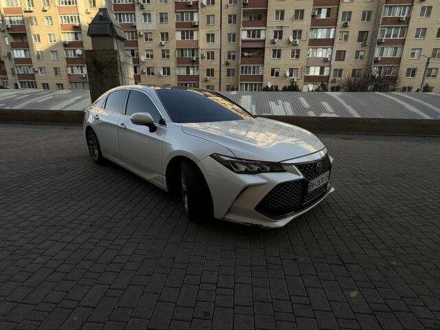 Белый Тойота Авалон, объемом двигателя 3.5 л и пробегом 158 тыс. км за 28500 $, фото 7 на Automoto.ua