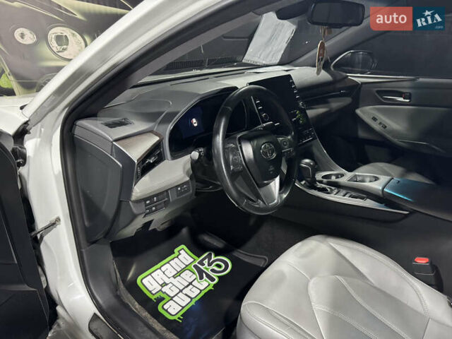 Белый Тойота Авалон, объемом двигателя 3.46 л и пробегом 154 тыс. км за 27999 $, фото 21 на Automoto.ua