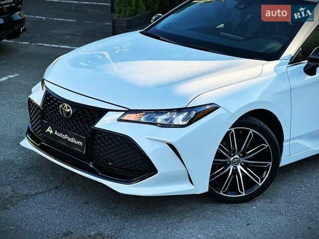 Белый Тойота Авалон, объемом двигателя 3.46 л и пробегом 93 тыс. км за 29999 $, фото 12 на Automoto.ua