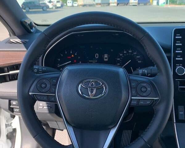 Белый Тойота Авалон, объемом двигателя 3.46 л и пробегом 82 тыс. км за 30700 $, фото 7 на Automoto.ua