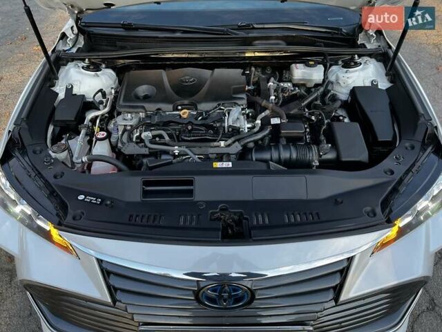 Белый Тойота Авалон, объемом двигателя 2.49 л и пробегом 96 тыс. км за 32900 $, фото 15 на Automoto.ua