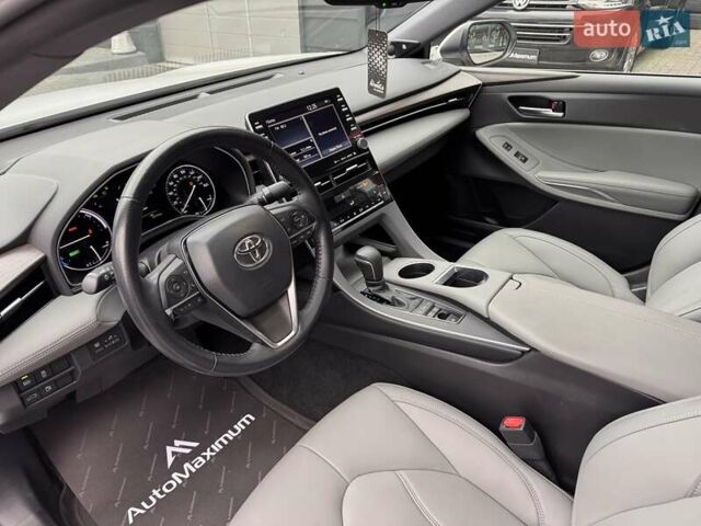 Белый Тойота Авалон, объемом двигателя 2.49 л и пробегом 43 тыс. км за 31900 $, фото 8 на Automoto.ua