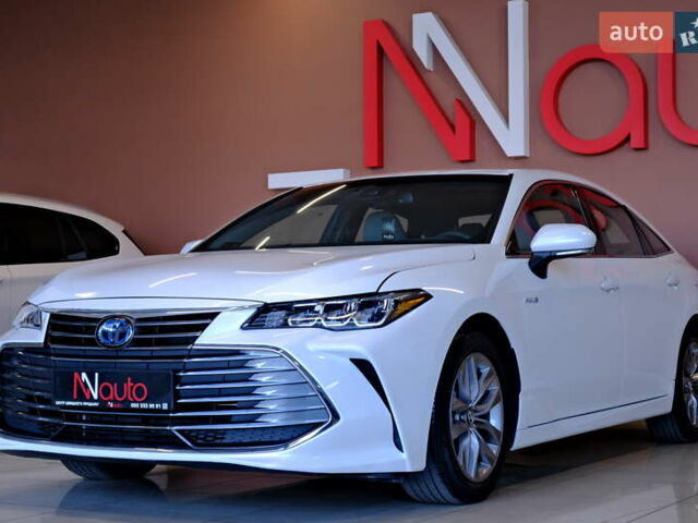 Белый Тойота Авалон, объемом двигателя 2.5 л и пробегом 43 тыс. км за 33900 $, фото 4 на Automoto.ua