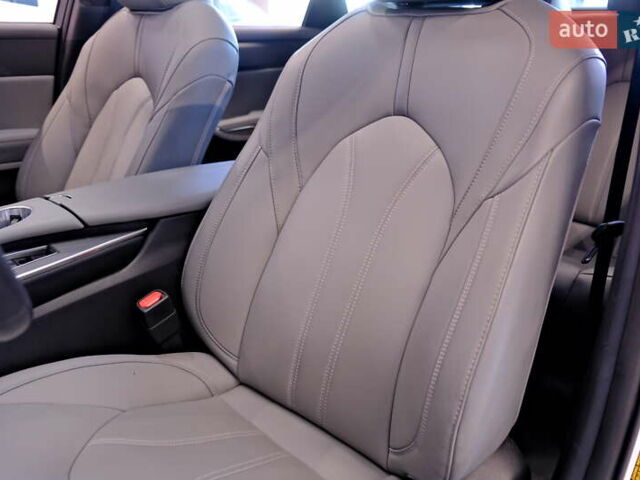 Белый Тойота Авалон, объемом двигателя 2.5 л и пробегом 43 тыс. км за 33900 $, фото 40 на Automoto.ua