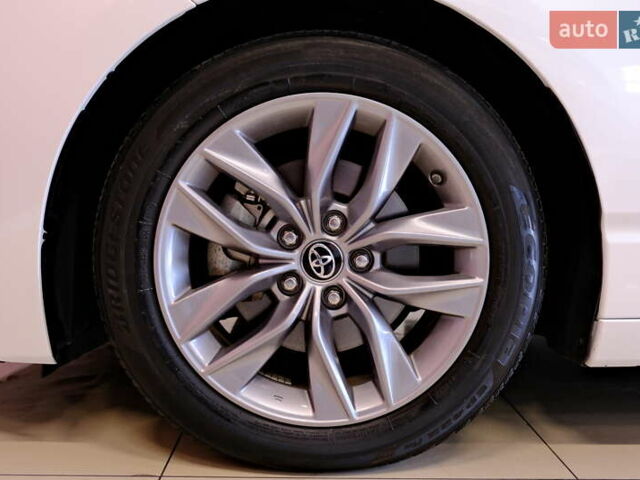 Белый Тойота Авалон, объемом двигателя 2.5 л и пробегом 43 тыс. км за 33900 $, фото 59 на Automoto.ua