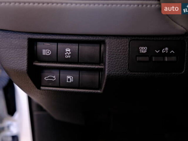 Белый Тойота Авалон, объемом двигателя 2.5 л и пробегом 43 тыс. км за 33900 $, фото 35 на Automoto.ua