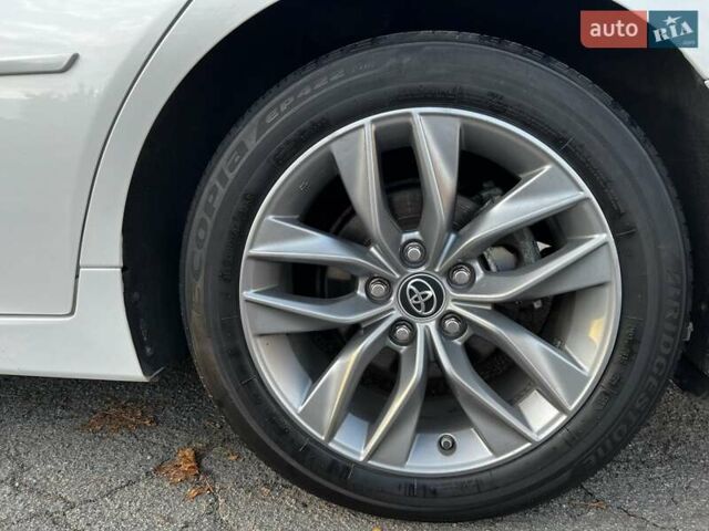 Белый Тойота Авалон, объемом двигателя 2.49 л и пробегом 96 тыс. км за 32900 $, фото 16 на Automoto.ua