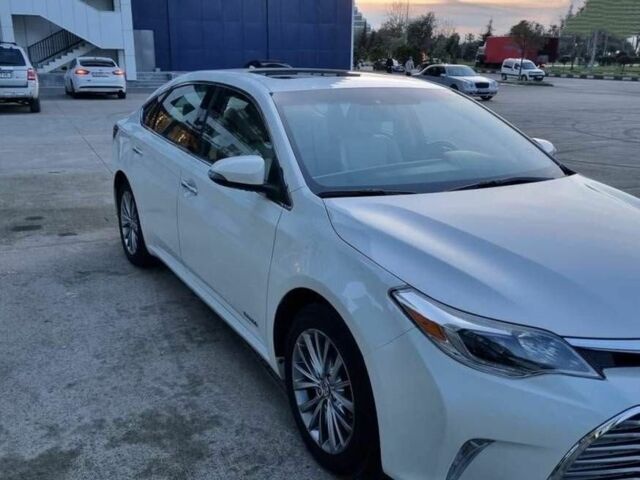 Белый Тойота Авалон, объемом двигателя 0 л и пробегом 91 тыс. км за 18200 $, фото 3 на Automoto.ua