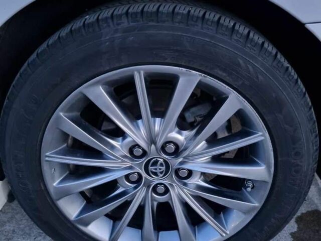 Белый Тойота Авалон, объемом двигателя 0 л и пробегом 91 тыс. км за 18200 $, фото 8 на Automoto.ua