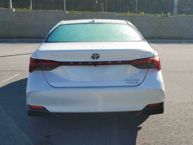 Белый Тойота Авалон, объемом двигателя 2.5 л и пробегом 14 тыс. км за 15100 $, фото 3 на Automoto.ua