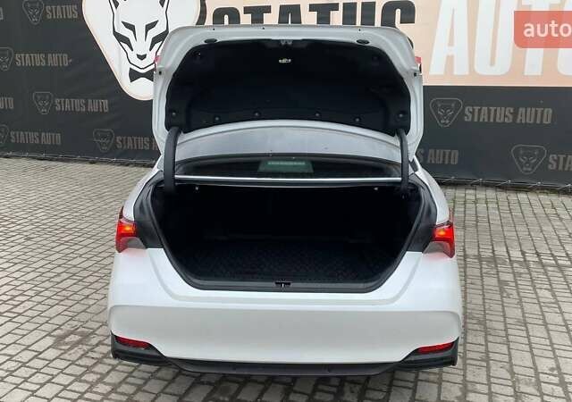 Тойота Авалон 2022 в Виннице на Automoto.ua Белый Тойота Авалон, объемом двигателя 2.49 л и пробегом 24 тыс. км за 35500 $, фото 9 на Automoto.ua