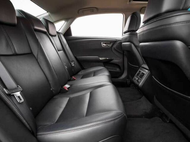 Белый Тойота Авалон, объемом двигателя 0 л и пробегом 47 тыс. км за 28000 $, фото 5 на Automoto.ua