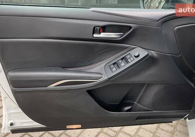 Тойота Авалон 2022 в Виннице на Automoto.ua Белый Тойота Авалон, объемом двигателя 2.49 л и пробегом 24 тыс. км за 35500 $, фото 14 на Automoto.ua