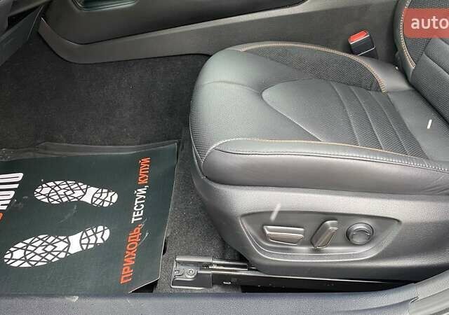 Тойота Авалон 2022 в Виннице на Automoto.ua Белый Тойота Авалон, объемом двигателя 2.49 л и пробегом 24 тыс. км за 35500 $, фото 17 на Automoto.ua