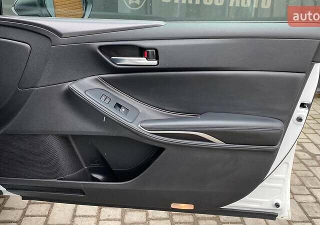 Тойота Авалон 2022 в Виннице на Automoto.ua Белый Тойота Авалон, объемом двигателя 2.49 л и пробегом 24 тыс. км за 35500 $, фото 32 на Automoto.ua