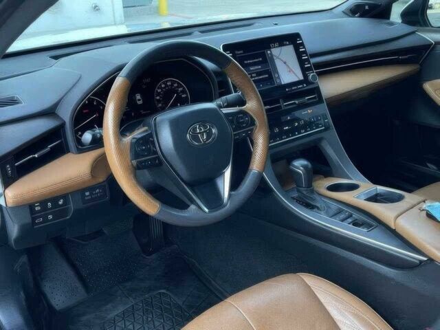 Белый Тойота Авалон, объемом двигателя 3.5 л и пробегом 21 тыс. км за 20000 $, фото 6 на Automoto.ua