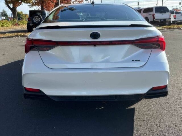 Белый Тойота Авалон, объемом двигателя 2.5 л и пробегом 19 тыс. км за 15100 $, фото 4 на Automoto.ua