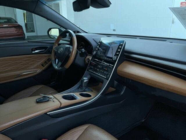 Белый Тойота Авалон, объемом двигателя 3.5 л и пробегом 21 тыс. км за 20000 $, фото 7 на Automoto.ua