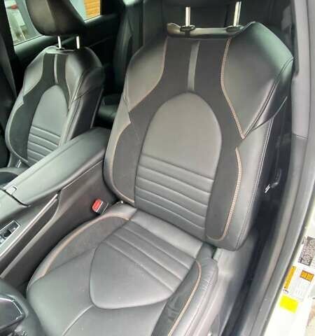 Тойота Авалон 2022 в Виннице на Automoto.ua Белый Тойота Авалон, объемом двигателя 2.49 л и пробегом 24 тыс. км за 35500 $, фото 15 на Automoto.ua