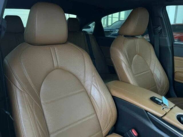 Белый Тойота Авалон, объемом двигателя 3.5 л и пробегом 21 тыс. км за 20000 $, фото 9 на Automoto.ua