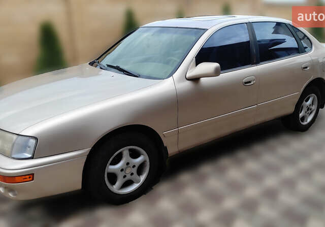 Бежевый Тойота Авалон, объемом двигателя 3 л и пробегом 143 тыс. км за 3200 $, фото 6 на Automoto.ua