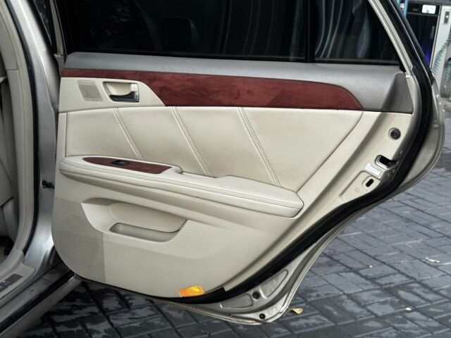 Бежевый Тойота Авалон, объемом двигателя 3.5 л и пробегом 180 тыс. км за 8000 $, фото 3 на Automoto.ua