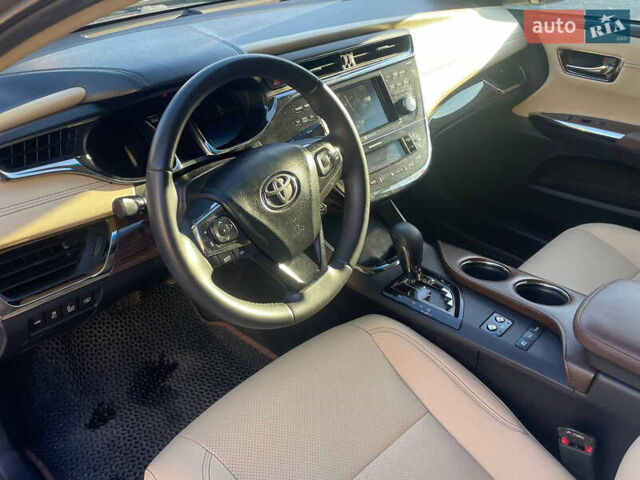 Бежевый Тойота Авалон, объемом двигателя 2.5 л и пробегом 241 тыс. км за 15900 $, фото 4 на Automoto.ua
