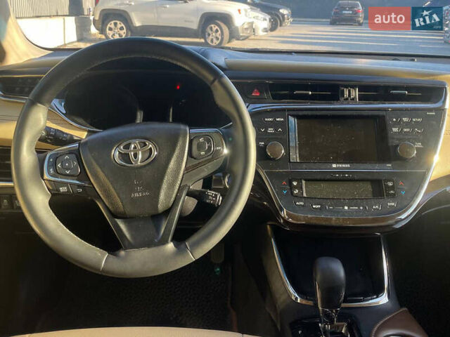 Бежевый Тойота Авалон, объемом двигателя 2.5 л и пробегом 241 тыс. км за 15900 $, фото 5 на Automoto.ua