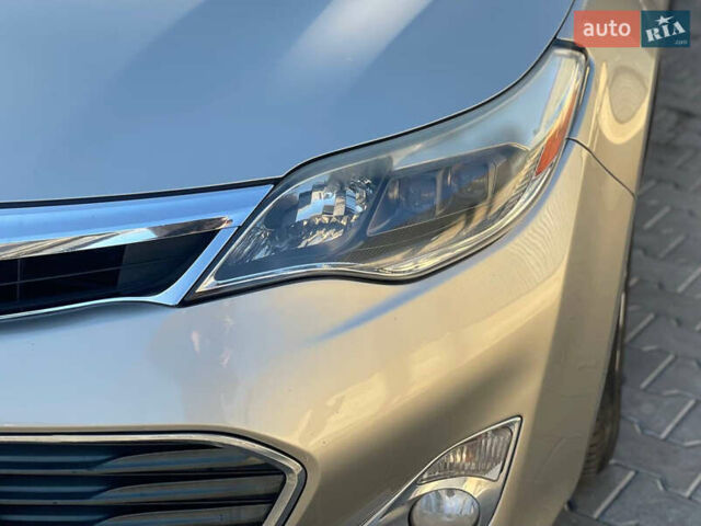 Бежевый Тойота Авалон, объемом двигателя 2.5 л и пробегом 241 тыс. км за 15900 $, фото 2 на Automoto.ua