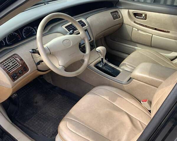 Черный Тойота Авалон, объемом двигателя 3 л и пробегом 140 тыс. км за 5000 $, фото 2 на Automoto.ua