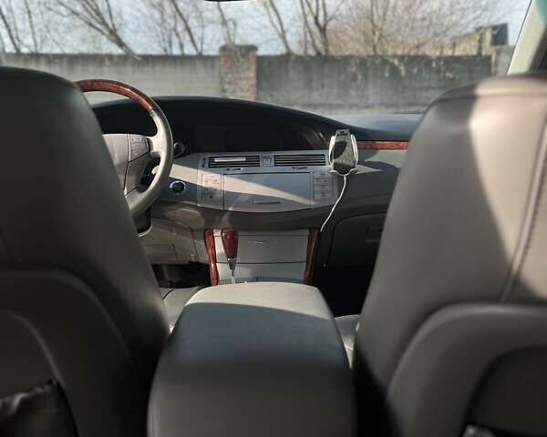 Черный Тойота Авалон, объемом двигателя 3.46 л и пробегом 344 тыс. км за 8200 $, фото 8 на Automoto.ua