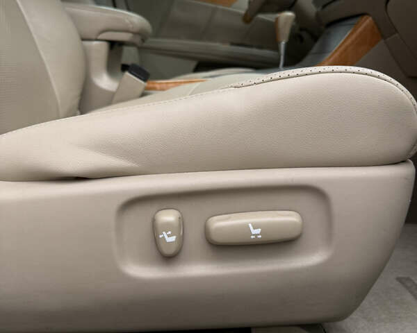 Чорний Тойота Авалон, об'ємом двигуна 3.46 л та пробігом 280 тис. км за 8300 $, фото 25 на Automoto.ua