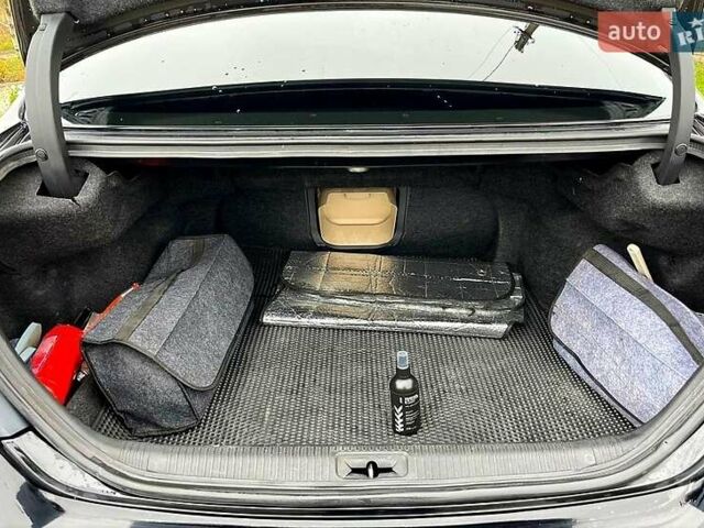 Черный Тойота Авалон, объемом двигателя 3.5 л и пробегом 227 тыс. км за 8300 $, фото 5 на Automoto.ua