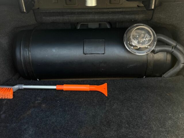 Черный Тойота Авалон, объемом двигателя 3.5 л и пробегом 340 тыс. км за 8200 $, фото 9 на Automoto.ua