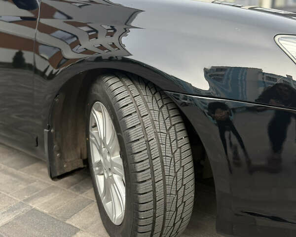 Чорний Тойота Авалон, об'ємом двигуна 3.46 л та пробігом 280 тис. км за 8300 $, фото 2 на Automoto.ua