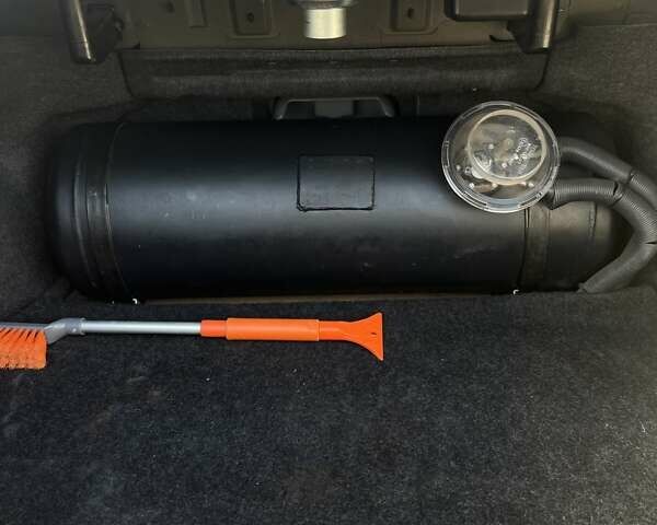 Черный Тойота Авалон, объемом двигателя 3.46 л и пробегом 344 тыс. км за 8200 $, фото 10 на Automoto.ua