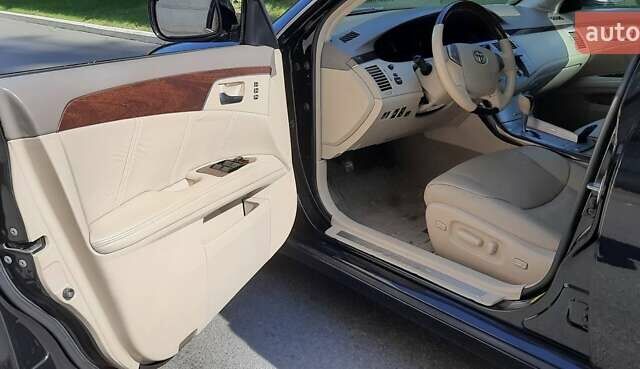 Черный Тойота Авалон, объемом двигателя 3.5 л и пробегом 205 тыс. км за 10000 $, фото 5 на Automoto.ua