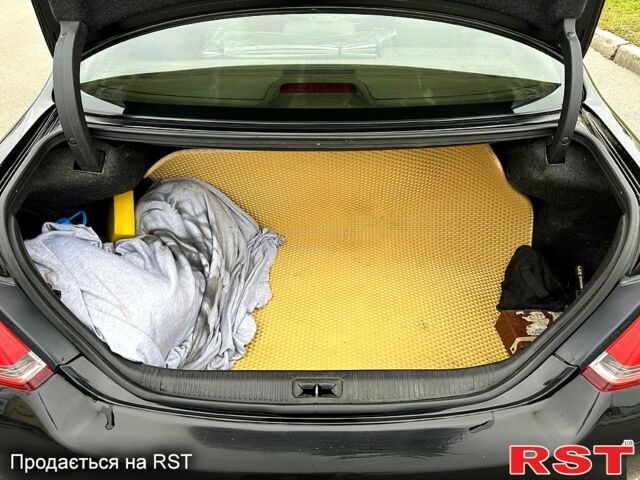 Черный Тойота Авалон, объемом двигателя 3.5 л и пробегом 350 тыс. км за 6299 $, фото 6 на Automoto.ua