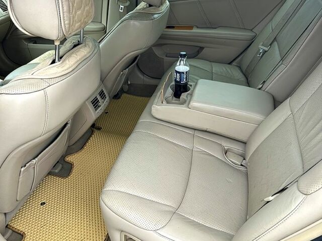 Черный Тойота Авалон, объемом двигателя 3.5 л и пробегом 350 тыс. км за 6299 $, фото 5 на Automoto.ua