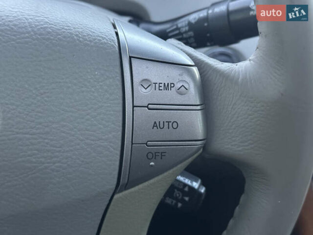 Черный Тойота Авалон, объемом двигателя 3.5 л и пробегом 256 тыс. км за 6000 $, фото 31 на Automoto.ua