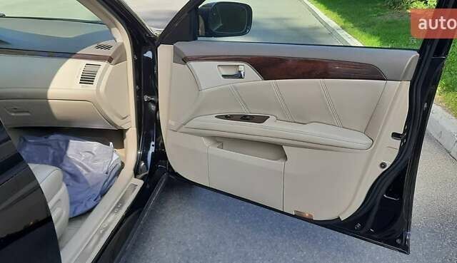 Черный Тойота Авалон, объемом двигателя 3.5 л и пробегом 205 тыс. км за 10000 $, фото 7 на Automoto.ua