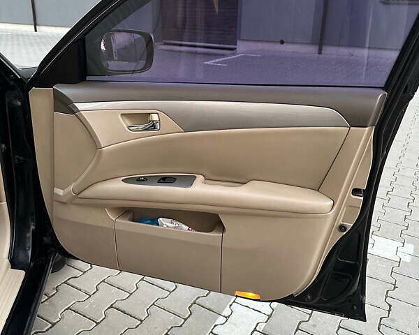 Черный Тойота Авалон, объемом двигателя 3.46 л и пробегом 396 тыс. км за 6400 $, фото 15 на Automoto.ua