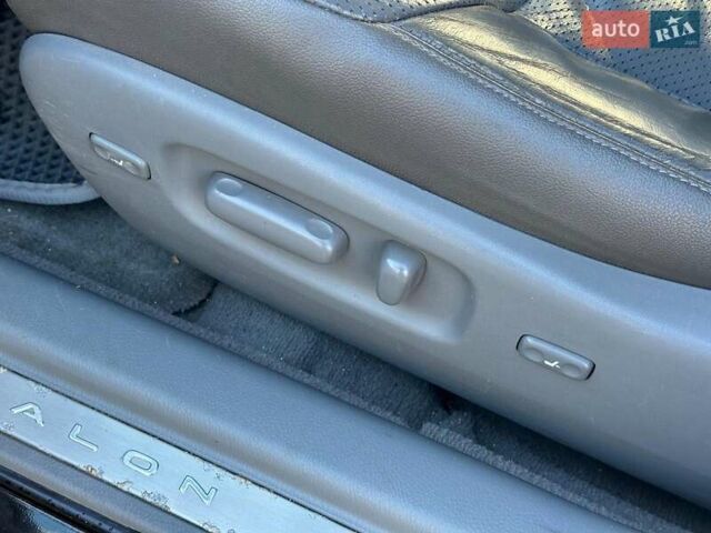 Черный Тойота Авалон, объемом двигателя 3.5 л и пробегом 180 тыс. км за 8440 $, фото 12 на Automoto.ua