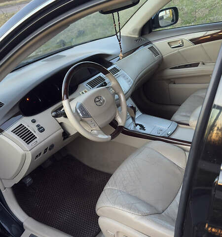 Черный Тойота Авалон, объемом двигателя 3.5 л и пробегом 280 тыс. км за 8700 $, фото 6 на Automoto.ua